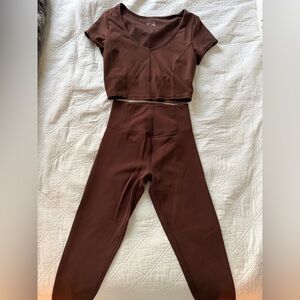 Aerie OFFLINE athletic set